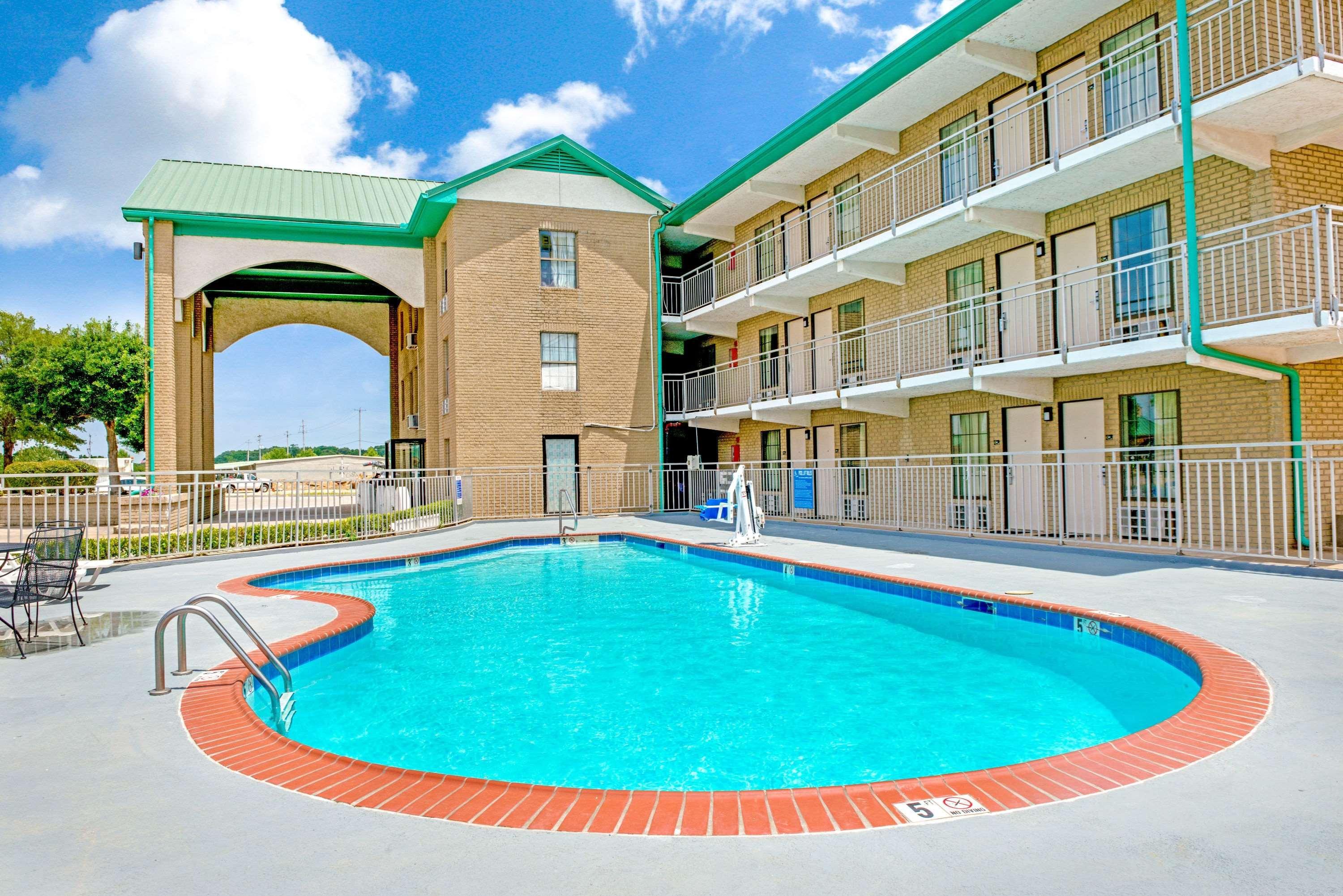 Super 8 By Wyndham Lakeland Exteriér fotografie